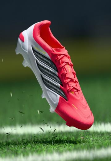 Футбольные бутсы