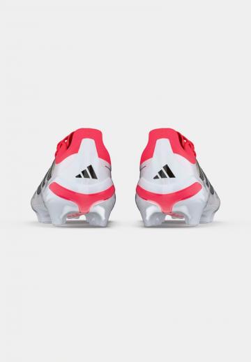 Футбольные бутсы