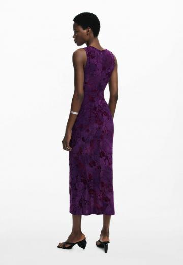 Платье футляр