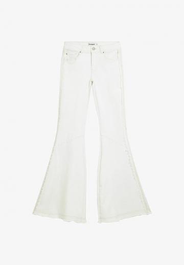 Клешеные джинсы