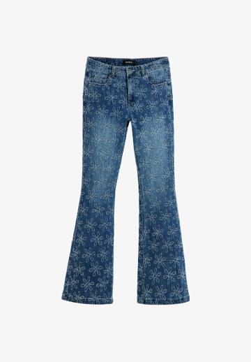 Клешеные джинсы