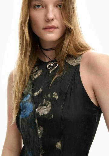 Короткое платье