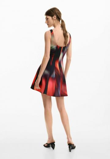 Короткое платье