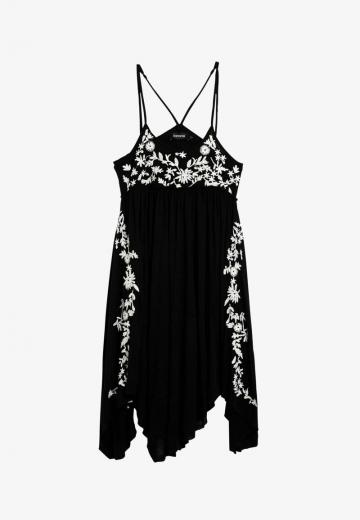 Короткое платье