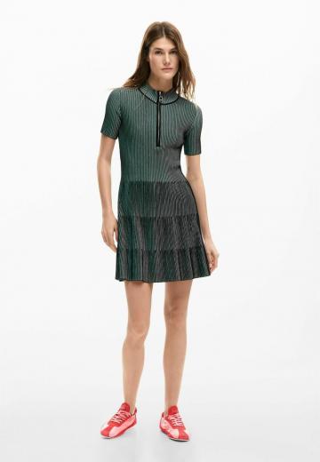 Короткое платье