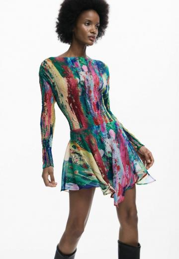 Короткое платье