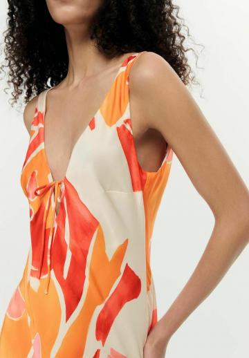 Короткое платье