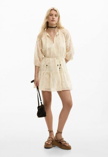 Короткое платье