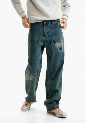 Прямые джинсы