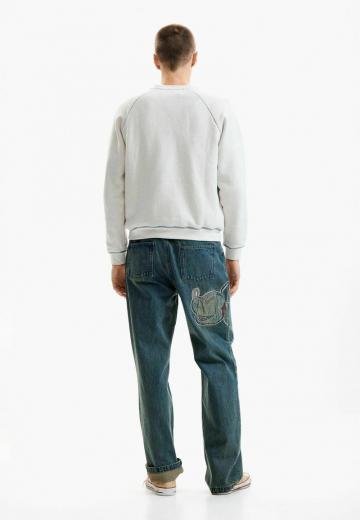 Прямые джинсы