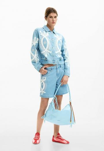 Джинсовые шорты