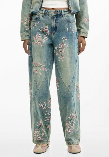 Свободные джинсы