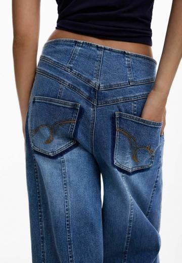 Прямые джинсы