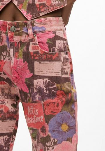 Прямые джинсы