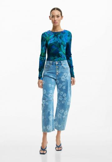 Короткие джинсы