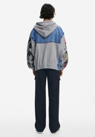 Джинсовая куртка