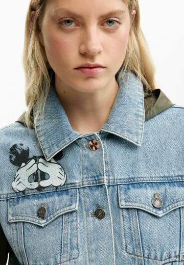 Джинсовая куртка