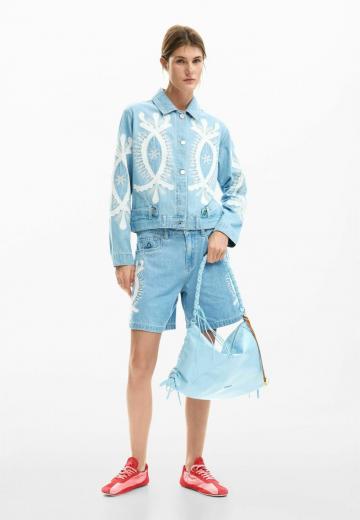 Джинсовая жилетка