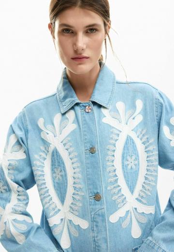 Джинсовая жилетка