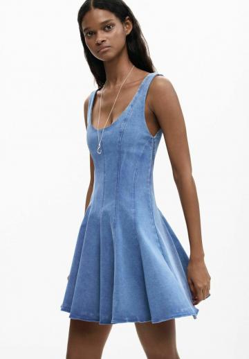 Джинсовое платье