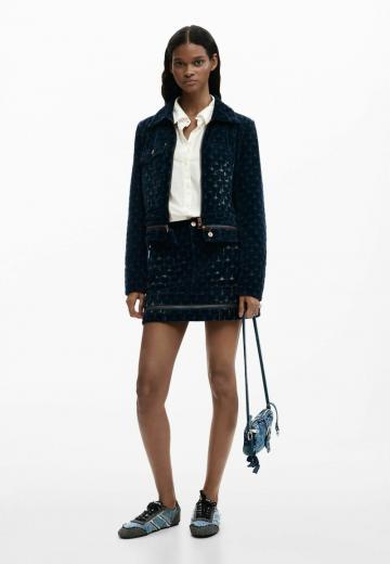 Джинсовая куртка