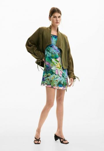 Короткое платье