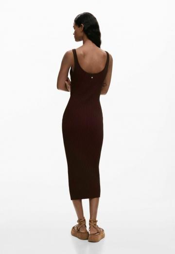 Платье футляр