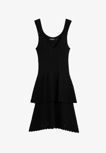 Вязаное платье