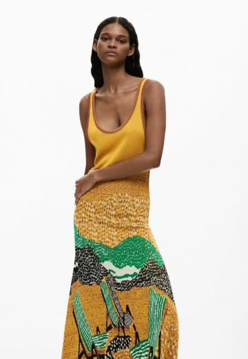 Вязаное платье