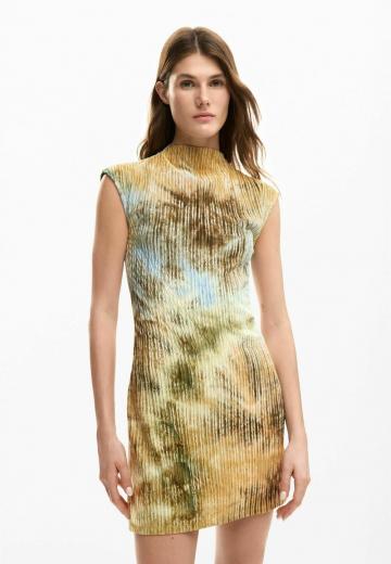 Короткое платье