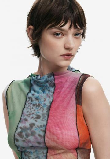 Блузка без рукавов