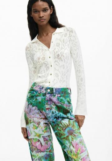 Прямые джинсы