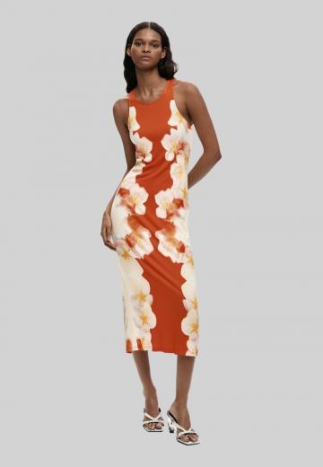 Платье футляр