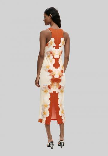 Платье футляр