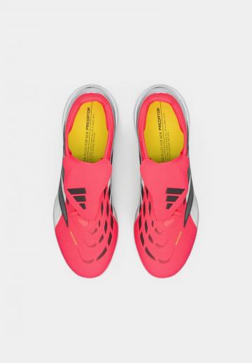 Футбольные бутсы