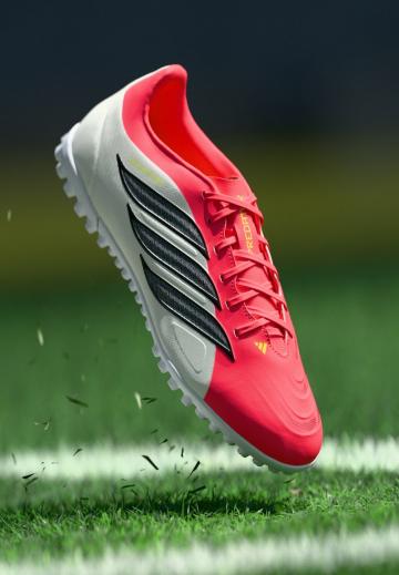 Футбольные бутсы