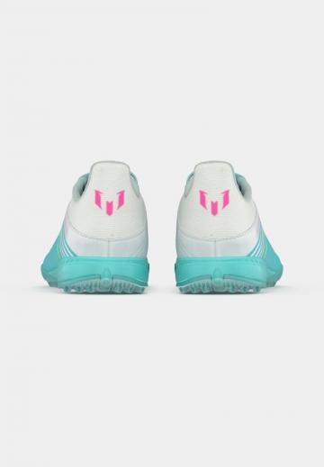 Футбольные бутсы