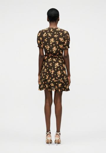 Короткое платье