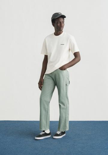 Свободные джинсы