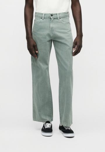 Свободные джинсы