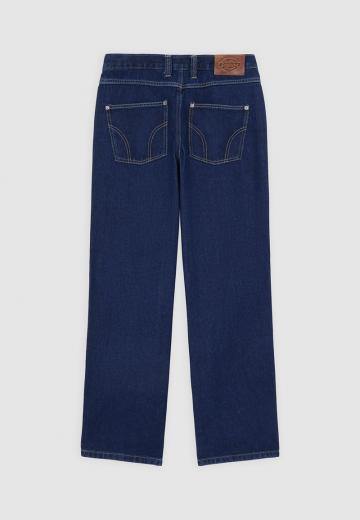 Прямые джинсы