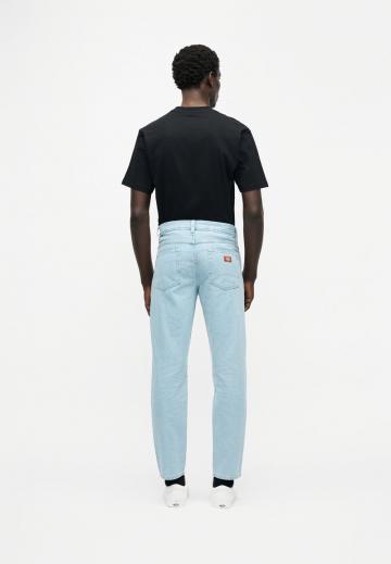 Узкие джинсы