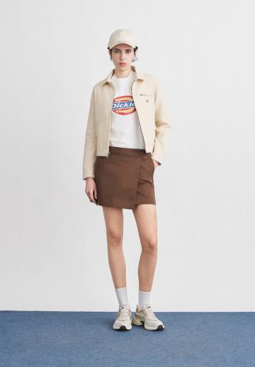 Юбка с накладными карманами