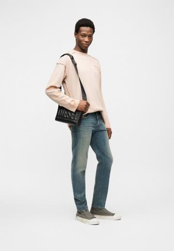 Узкие джинсы