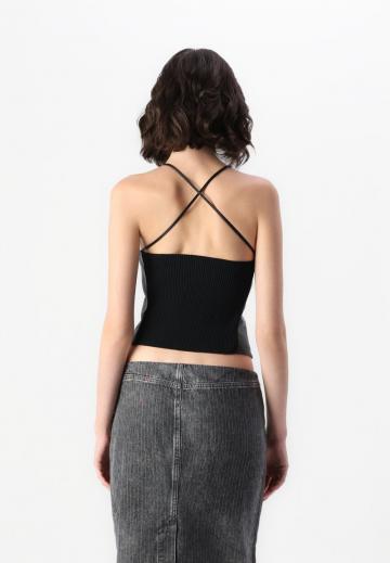 Топ на бретельках