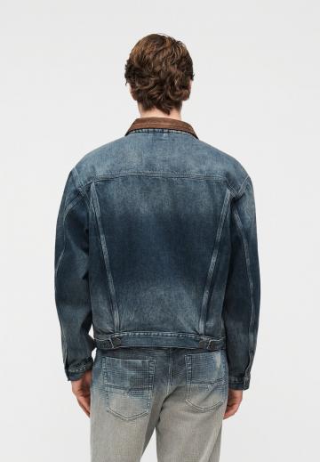 Джинсовая куртка