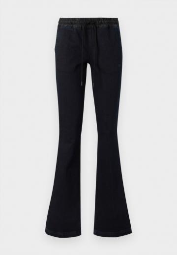 Клешеные брюки