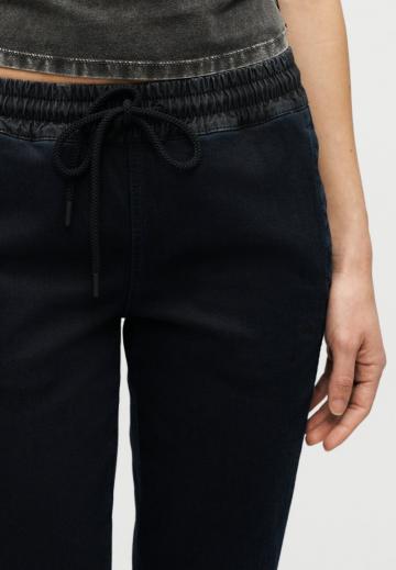 Клешеные брюки