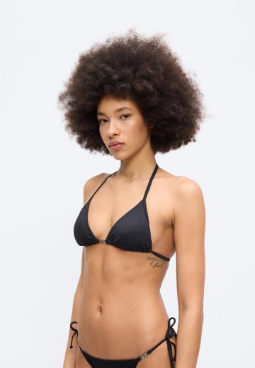 Треугольное бикини