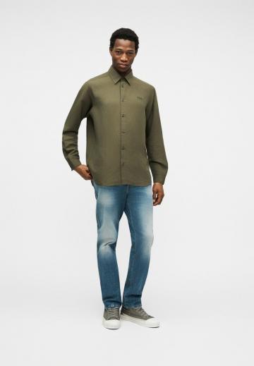 Прямые джинсы